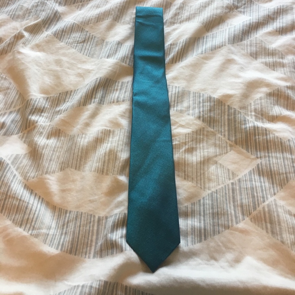 BAR III Tie